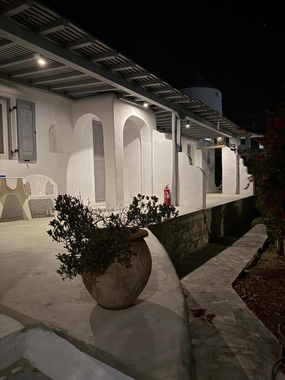 Apostolis Windmill Psarou (Mykonos) Exterior foto